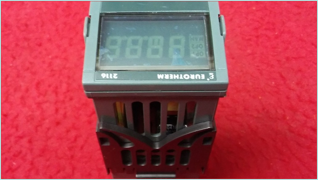 EUROTHERM 2116 ISI KONTROL CİHAZI