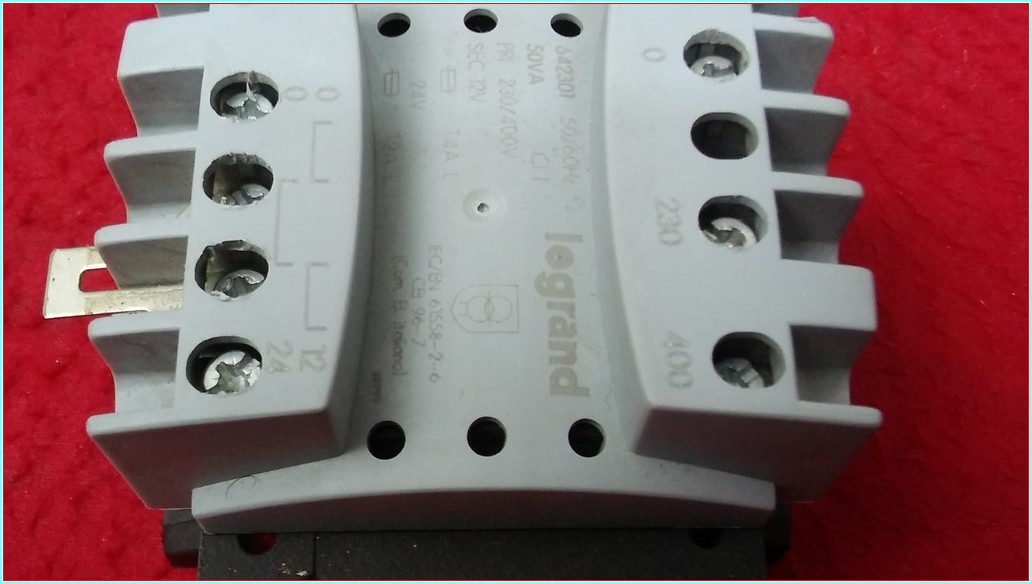 LEGRAND 642301 İZOLASYON VE EMNİYET TRANSFORMATÖRÜ