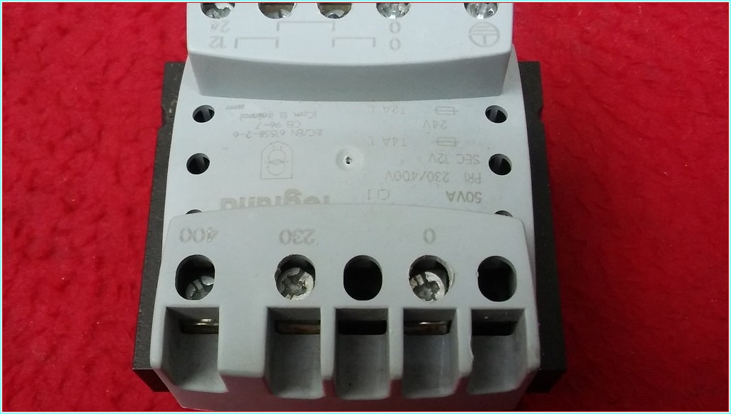LEGRAND 642301 İZOLASYON VE EMNİYET TRANSFORMATÖRÜ
