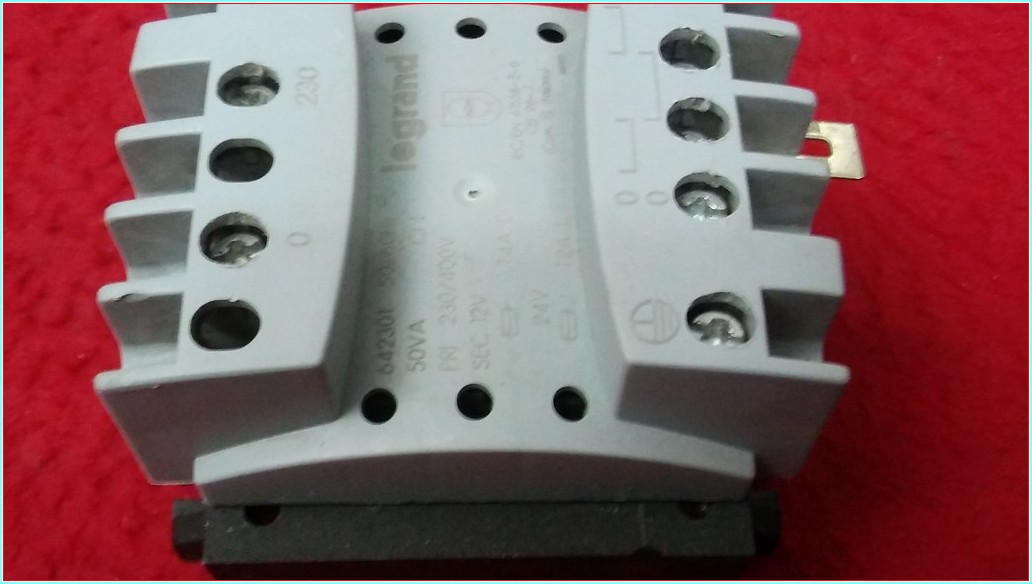 LEGRAND 642301 İZOLASYON VE EMNİYET TRANSFORMATÖRÜ