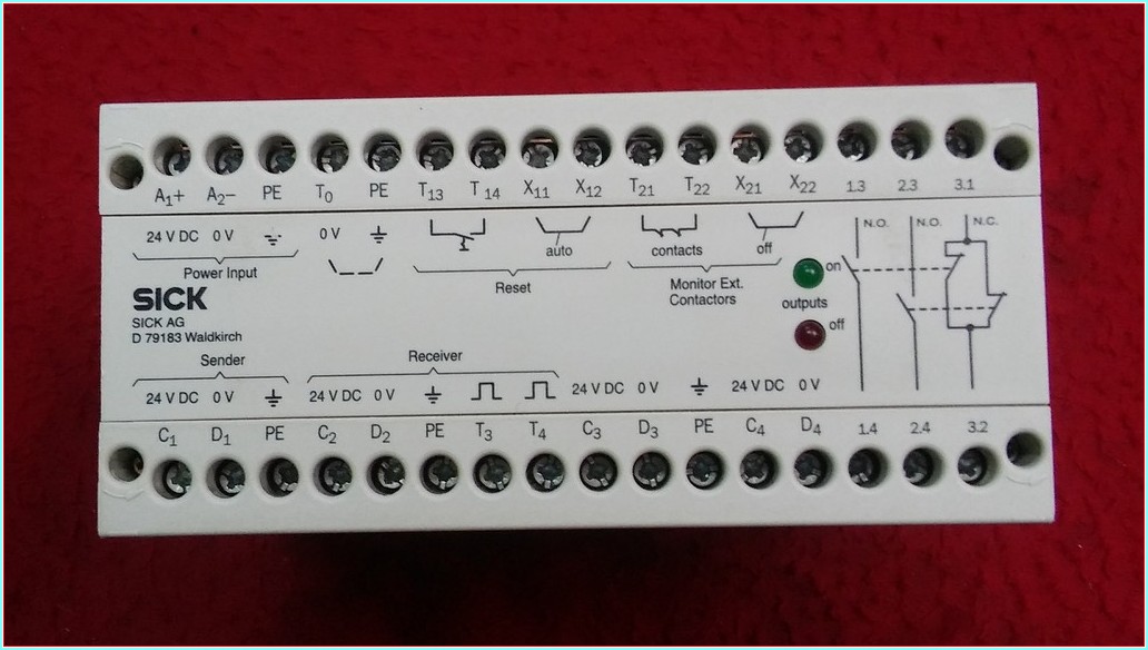 SICK LCUX1-400 EMNİYET RÖLESİ
