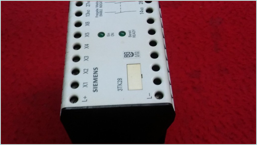 SIEMENS 3TK2801-0DB4 3TK2801-ODB4 3TK28 EMNİYET RÖLESİ
