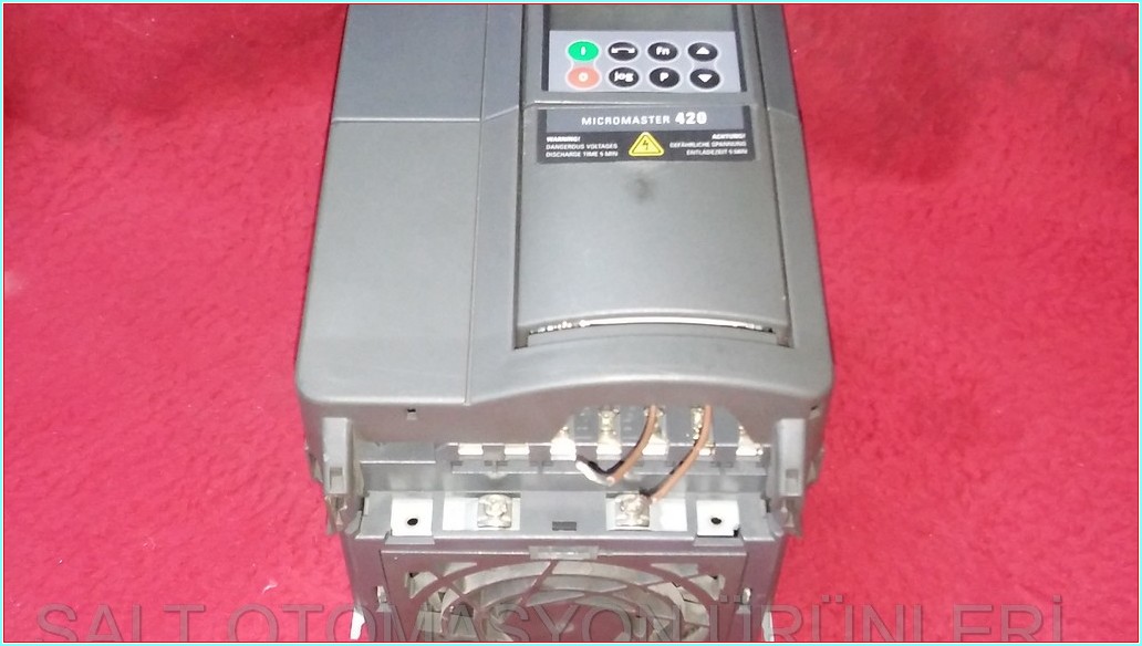 SIEMENS 6SE6440-2UD24-0BA1 MICROMASTER 440 4KW SÜRÜCÜ HIZ KONTROL DRIVER