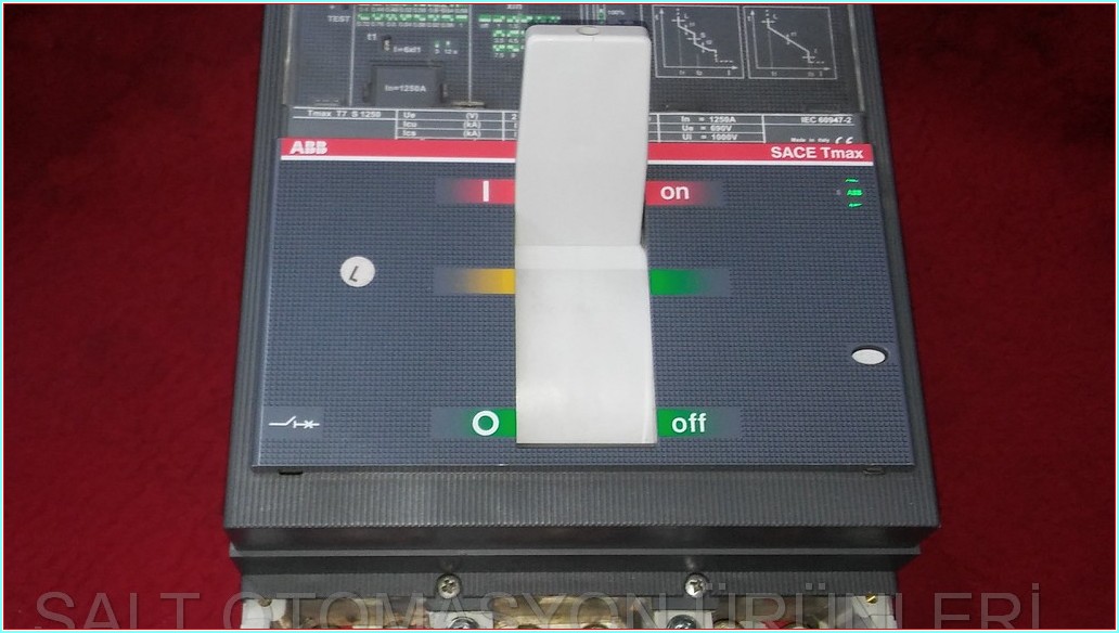 ABB TMAX T7 S 1250 SACE TMAX 1250A TMŞ KOMPAKT DEVRE KESİCİ ŞALTER YENİ MODEL