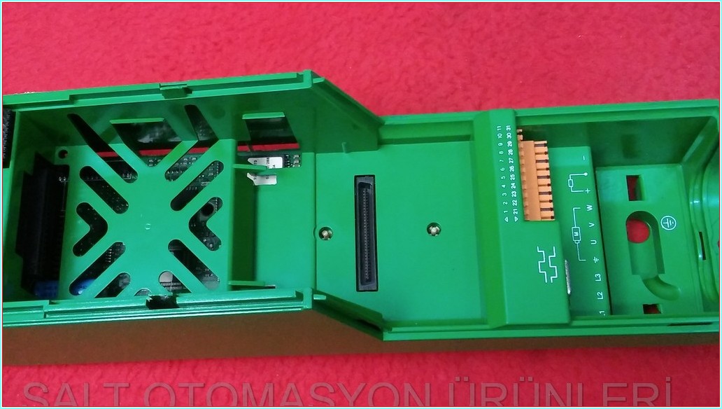 CONTROL TECHNIQUES UD96 UNİDRİVE KONTROL KARTI KONTROL PANELİ