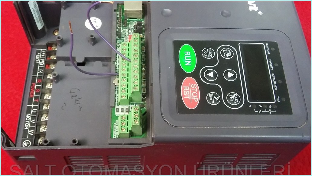 İNVT CHF100A-004G 5R5P-4 SPEC AV2 02 4-5,5KW SÜRÜCÜ HIZ KONTROL DRIVER