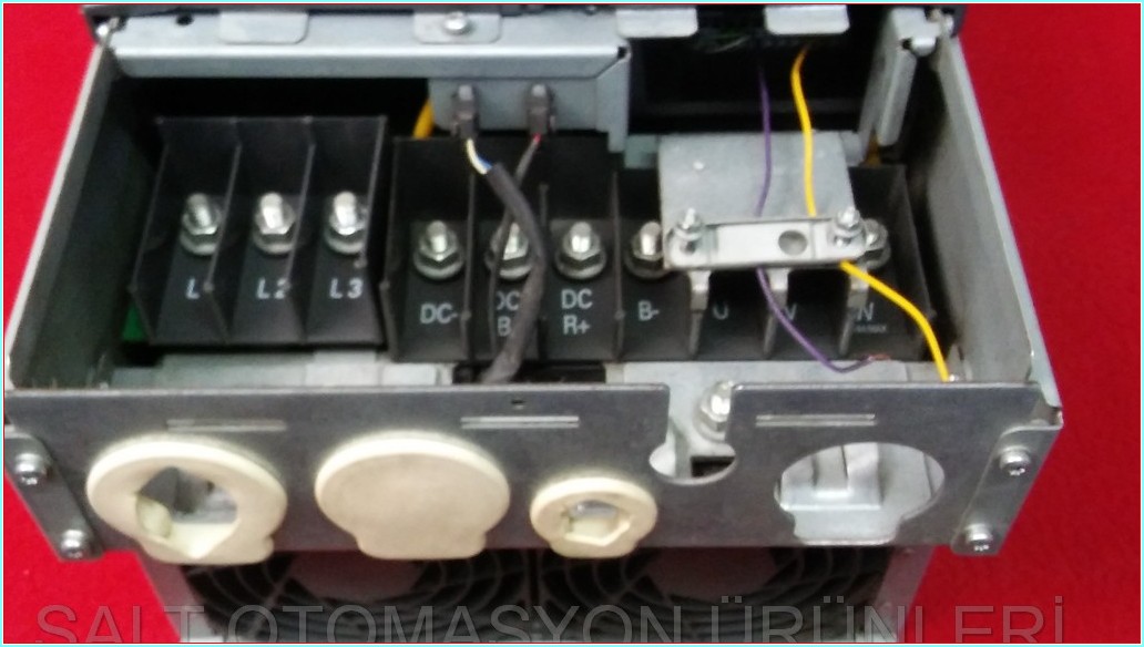 SIEMENS 6SE6440-2UD32-2DA1 MICROMASTER 440 22-30KW 62A SÜRÜCÜ