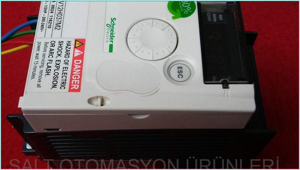 SCHNEİDER ATV12H037M2 0,37KW 