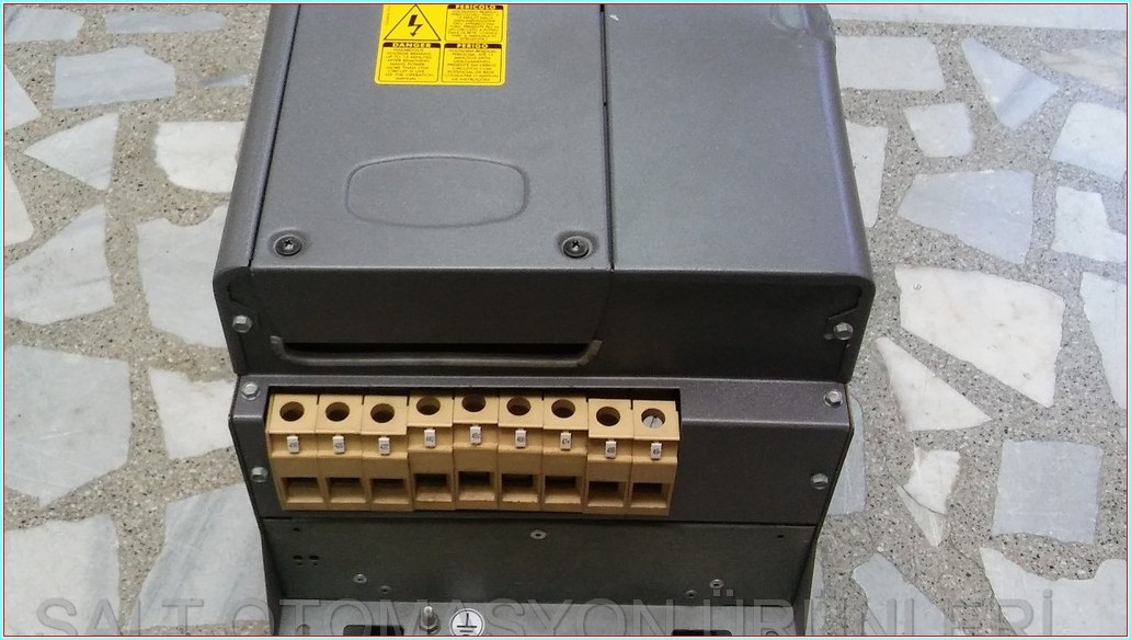 SANTERNO SINUS PENTA 0067 4T BA2K2 75,0 KW SÜRÜCÜ HIZ KONTROL DRIVER
