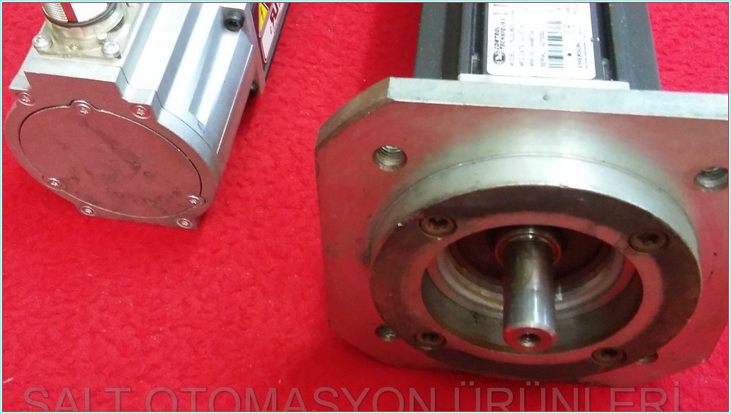 CONTROL TECHNIQUES 075U2D600CARAA075140 UNİMOTOR EMERSON 1,63KW SERVO MOTOR