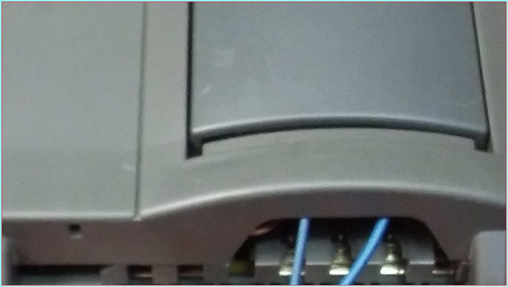 SIEMENS 6SE6440-2AD24-0BA1 MICROMASTER 440 4 KW SÜRÜCÜ HIZ KONTROL DRIVER