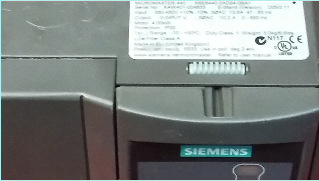 SIEMENS 6SE6440-2AD24-0BA1 MICROMASTER 440 4 KW SÜRÜCÜ HIZ KONTROL DRIVER