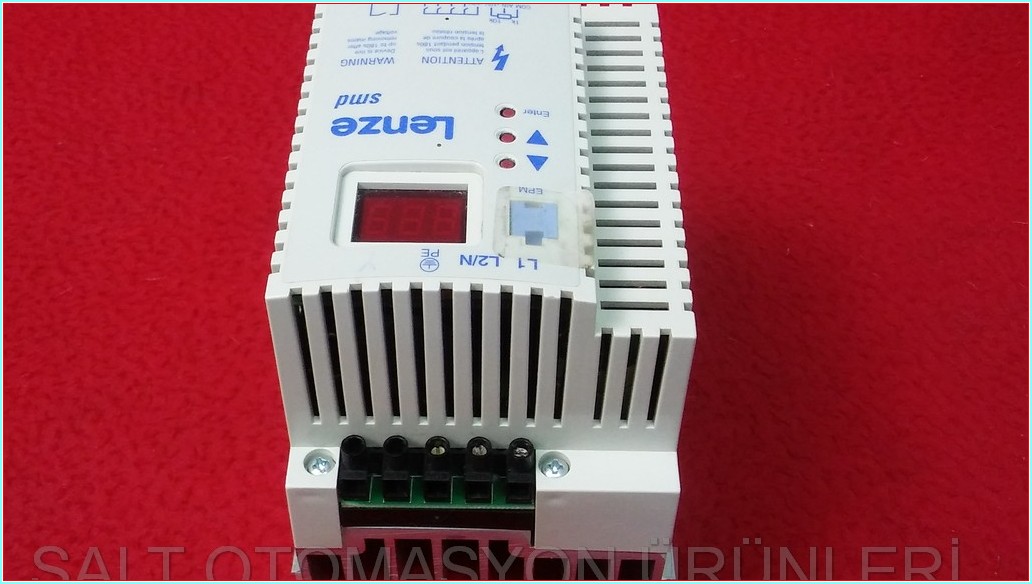 LENZE ESMD222X2SFA ESMD222L4TXA 13446295 2,2KW SÜRÜCÜ HIZ KONTROL DRIVER 380V INPUT