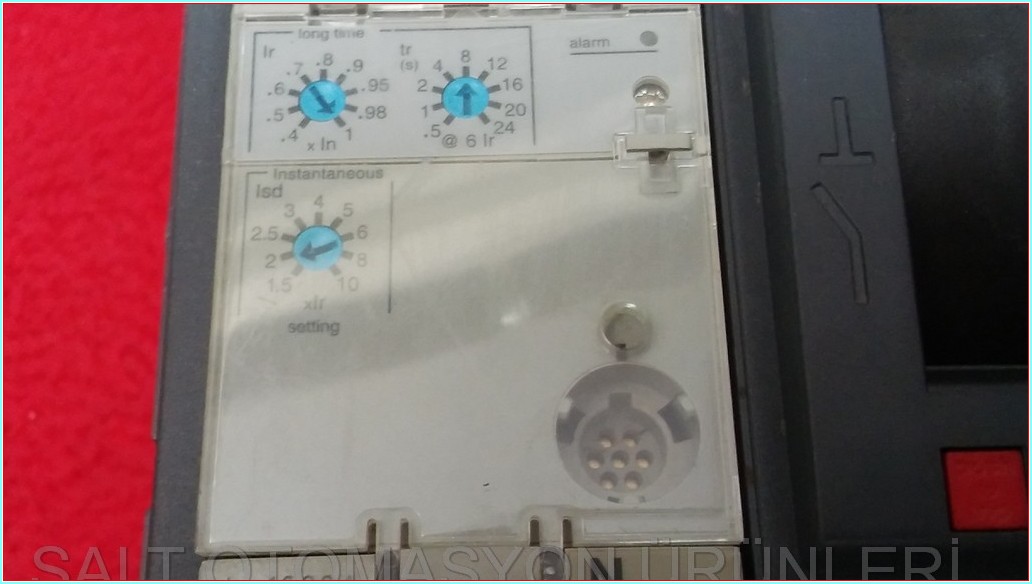 MERLİN GERİN NS1600 N 33482S2 1600A COMPACT ŞALTER