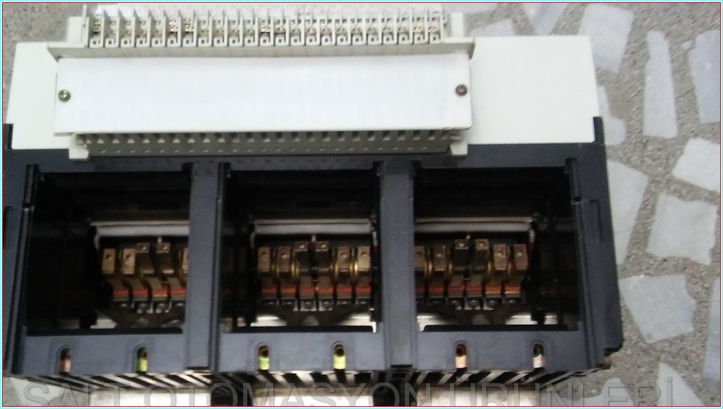 MITSUBISHI AE2500-SS AIR CURCUIT BREAKER 2500A MASTERPACT
