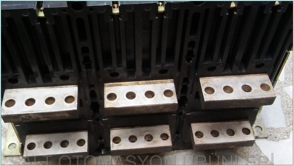 MITSUBISHI AE2500-SS AIR CURCUIT BREAKER 2500A MASTERPACT
