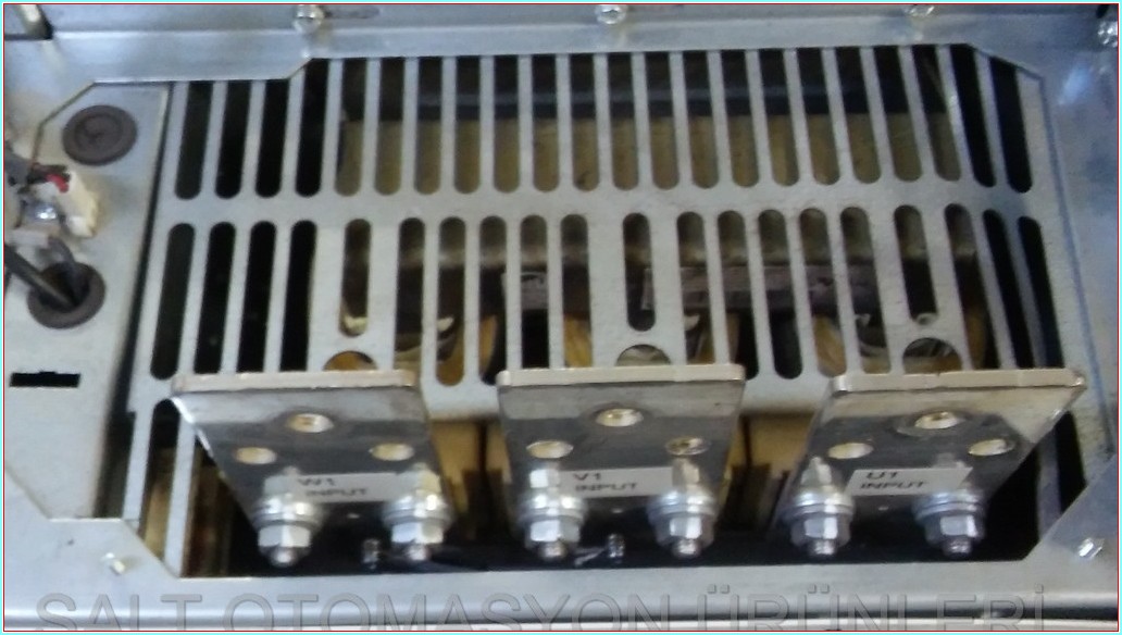 ABB ACS800-04-0210-3 ACS800 160KW 286A  ACS800 SÜRÜCÜ HIZ KONTROL DRIVER