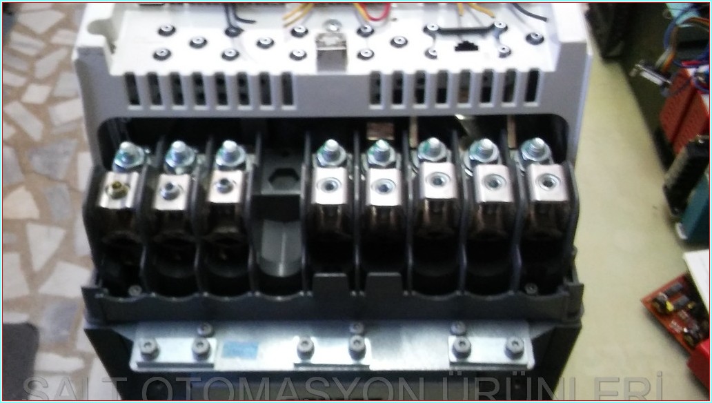 ABB ACS800-04-0205-3 J400 160KW 290A ACS0205-3 AĞIR ŞART ACS 800