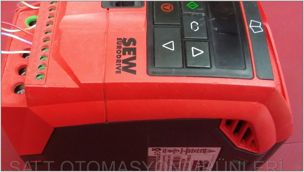SEW EURODRIVE MCLTEB00082B1100 0,75KW MOVITRAC LTE SÜRÜCÜ HIZ KONTROL DRIVER