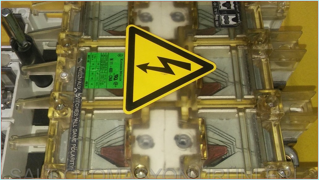 MOELLER N 11-400-CNA 400A ŞEFFAF KAPAKLI TMŞ DEVRE KESİCİ