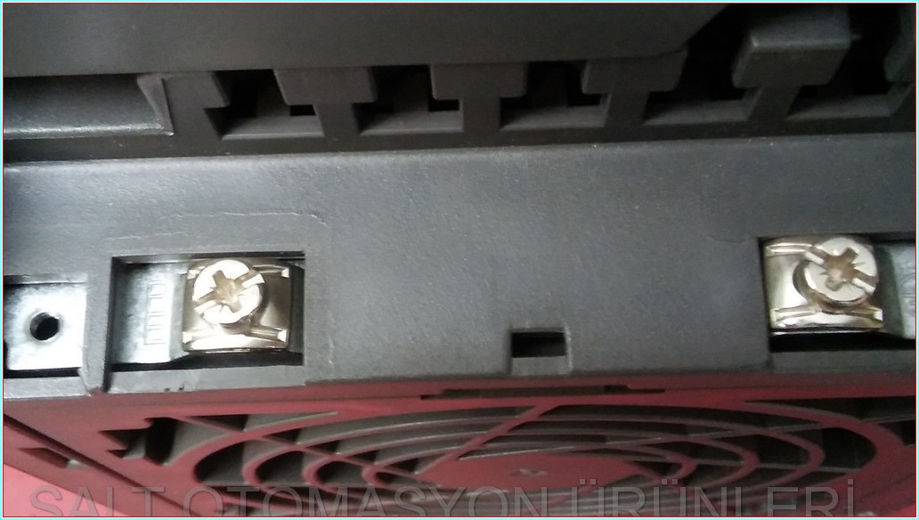 SIEMENS 6SE6420-2UD27-5CA1 MICROMASTER 7,5 KW SIFIR KUTULU SÜRÜCÜ