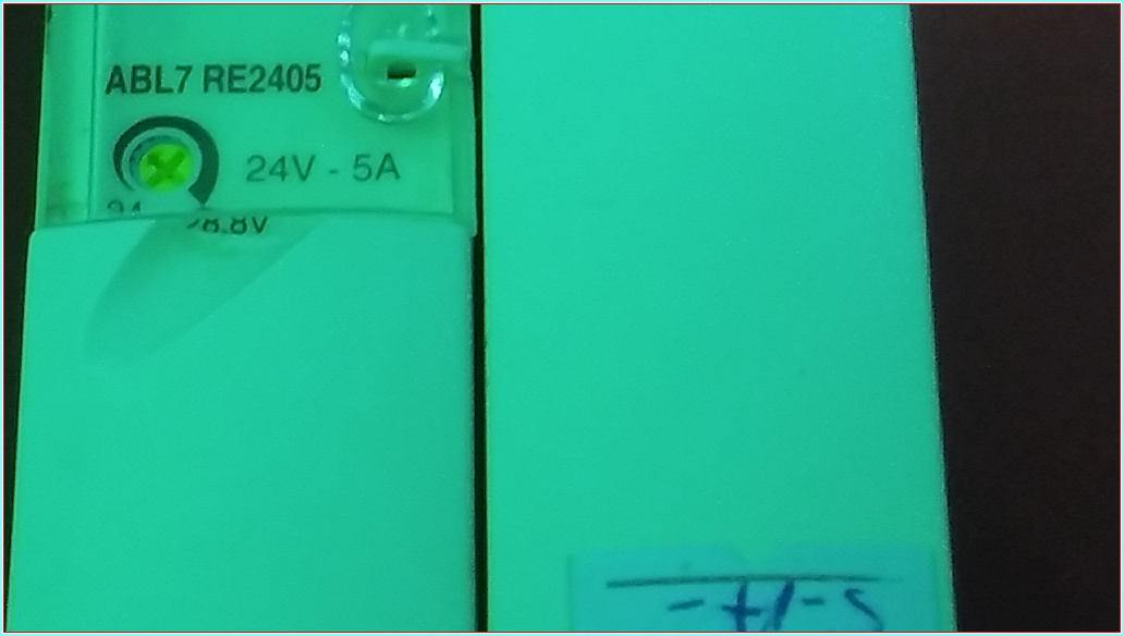 TELEMECANİQUE ABL7 RE2405 24VDC 5A GÜÇ KAYNAĞI