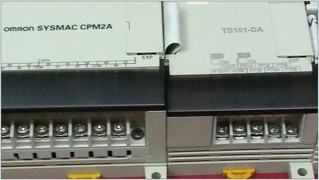 OMRON CPM2A-60CDT1-D SYSMAC CPM2A PLC