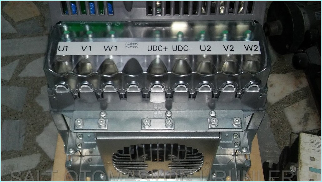 ACS550-01-157A-4 ABB