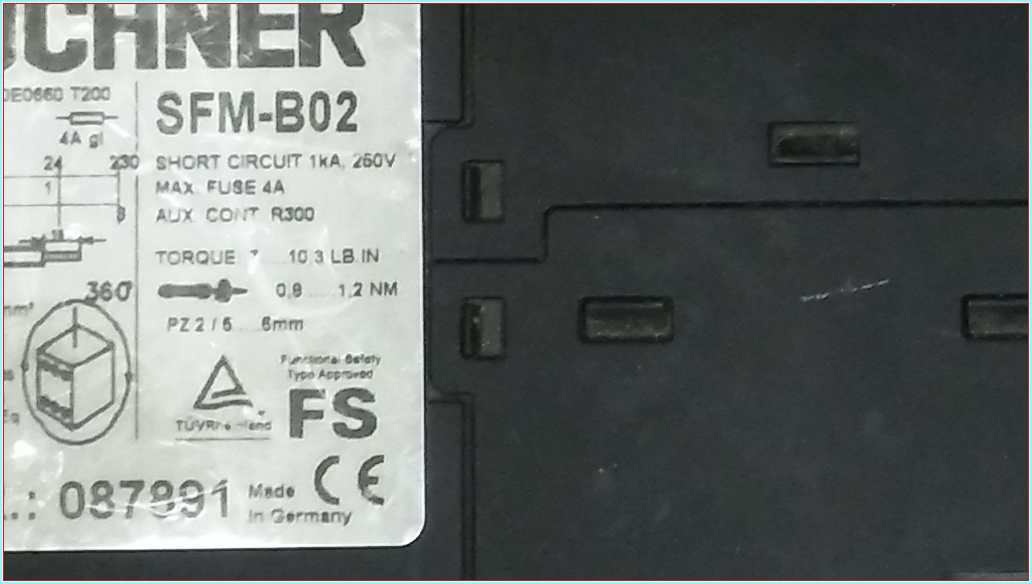 EUCHNER SFM-B02 GELİŞTİRİLMİŞ GÜVENLİK MONİTÖR MODÜLÜ