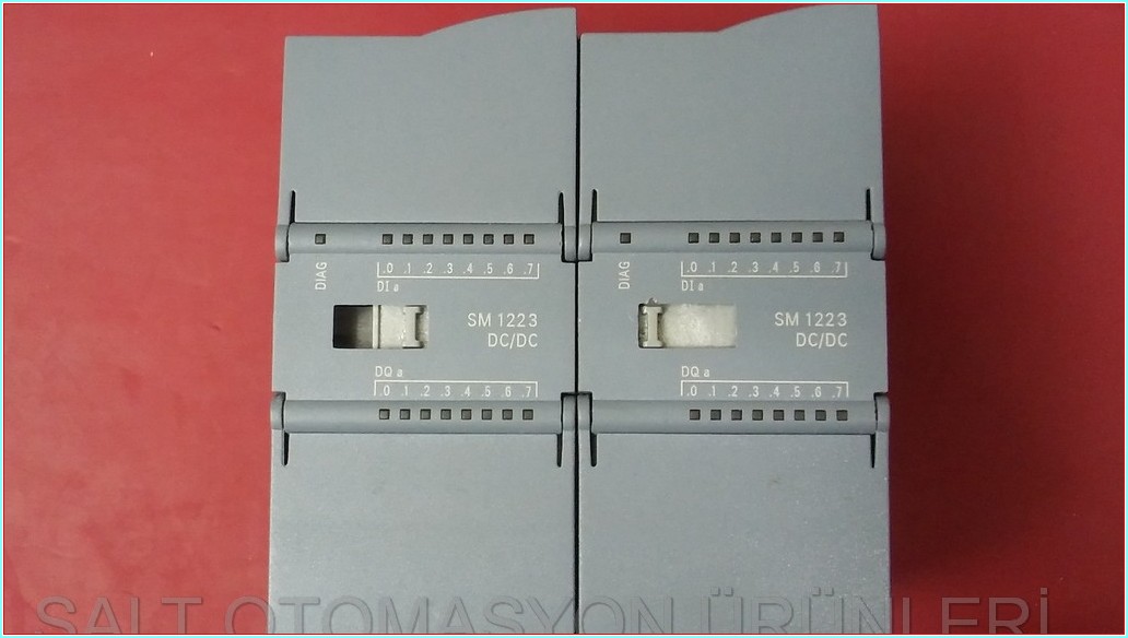 SIEMENS 6ES7 223-1BH32-0XB0 6ES7223-1BH32-0XB0 SIMATIC S7-1200 SM 1223 DC-DC PLC