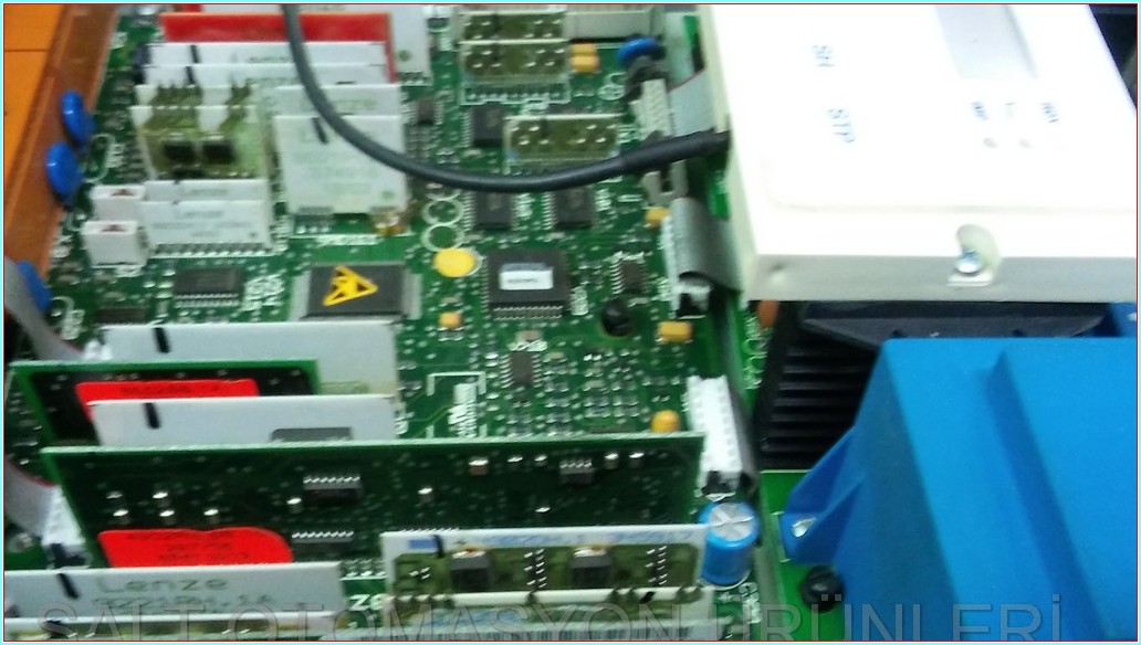 LENZE EVD4904-E LENZE 4909 SORUNSUZ 55A SÜRÜCÜ DRIVER INVERTER