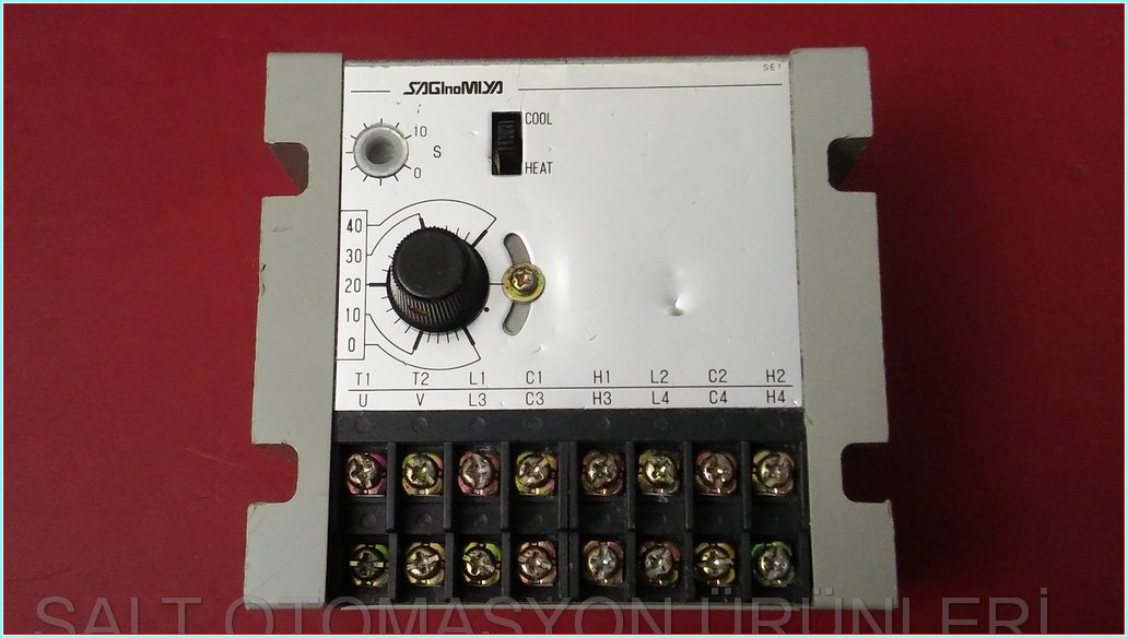 SAGINOMIYA FSE FSE-4040A31 1E-003 DÖRT AŞAMALI ELEKTRONİK SICAKLIK ANAHTARI ISI KONTROL CİHAZI