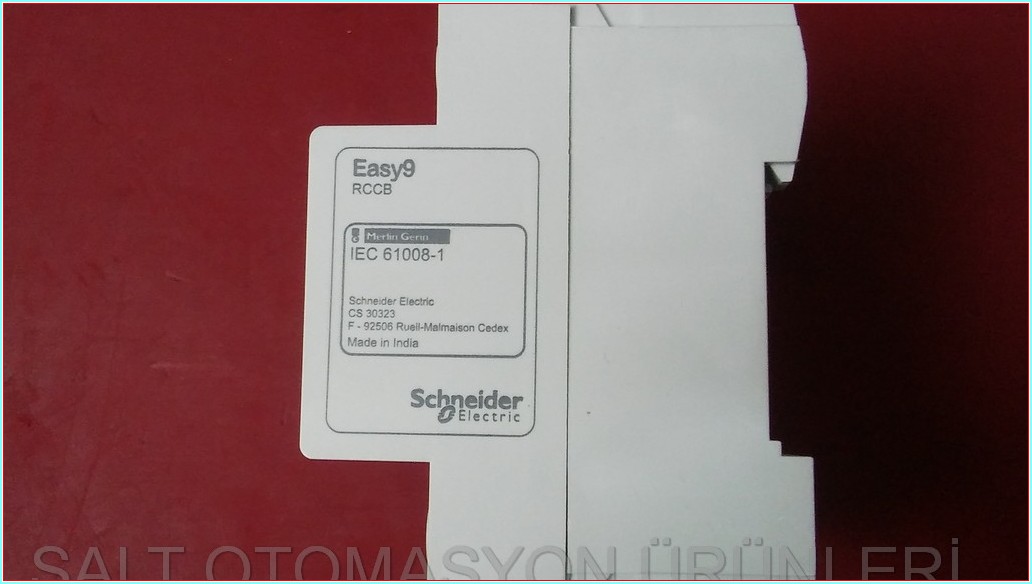 SCHNEİDER EZ9R33440 EZ9R33440 4P-40A-30MA-AC X1 EASY9 40A SIFIR KUTULU KAÇAK AKIM