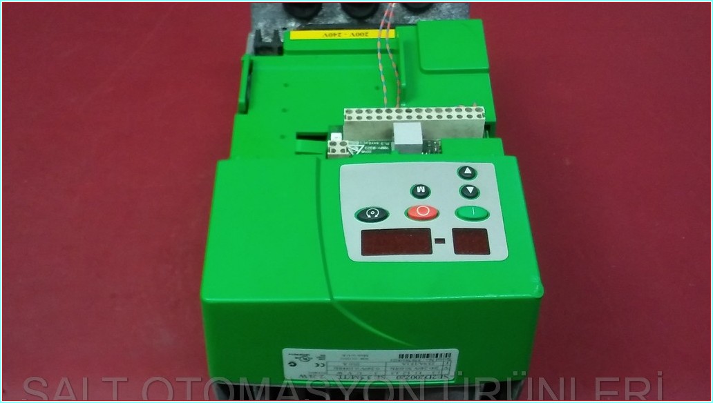 SE 2D200220 COMMANDER SE CONTROL TECHNIQUES SE2D200220 SE  2,2 KW SÜRÜCÜ INVERTER DRIVER HIZ KONTROL CİHAZI