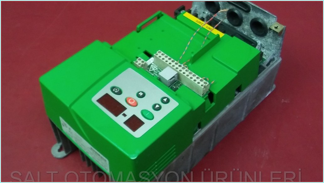 SE 2D200220 COMMANDER SE CONTROL TECHNIQUES SE2D200220 SE  2,2 KW SÜRÜCÜ INVERTER DRIVER HIZ KONTROL CİHAZI