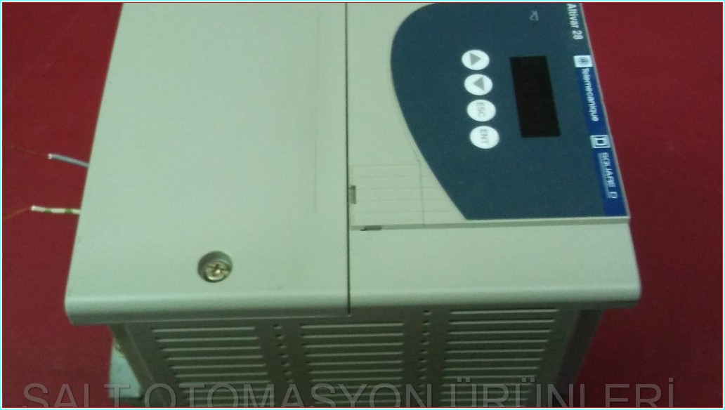 TELEMECANİQUE ATV28HU18N4 ALTİVAR 28 ATV28 0,75KW SÜRÜCÜ INVERTER DRIVER HIZ KONTROL CİHAZI