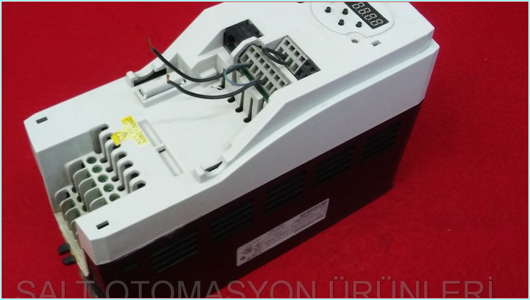 CONTROL TECHNIQUES SKCD200220 2,2KW 1500HZ SÜRÜCÜ INVERTER DRIVER HIZ KONTROL CİHAZI