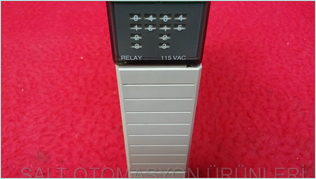 ALLEN BRADLEY SLC 500 1746-IO12 COMBINATION I-O MODULE PLC SLC500