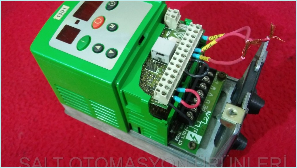 CONTROL TECHNIQUES COMMANDER SE 11200037 0,37KW SÜRÜCÜ HIZ KONTROL DRIVER 