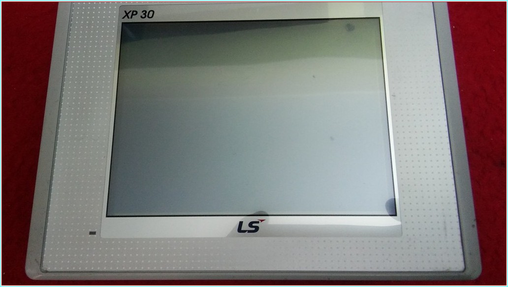 LS XP 30 XP30-BTE DC WİNDOWS CE CORE 50 TOUCH PANEL OPERATÖR PANEL