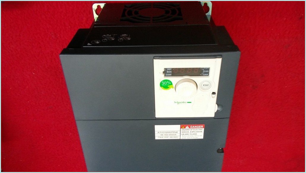 SCHNEİDER ATV312HU75N4 ATV312 7,5KW SÜRÜCÜ