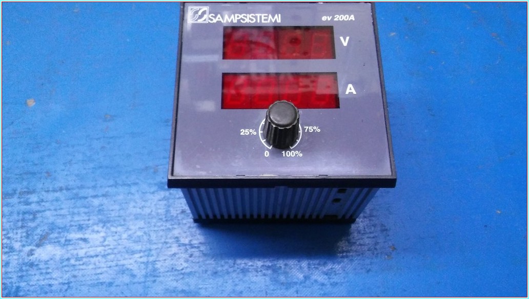 SISTEMI ELETTRONICI SAEL EV 200A PER L AUTOMAZIONE TORRİ Dİ QUARTESOLO