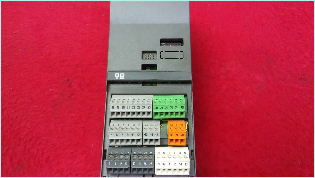 SIEMENS 6SL3244-0BA20-1BA0 SINAMICS CONTROL UNİT G120 CU240S MODÜL