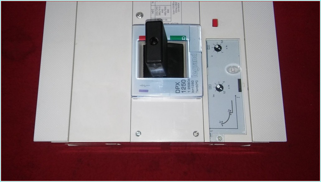 LEGRAND DPX 1250 1250A TMŞ
