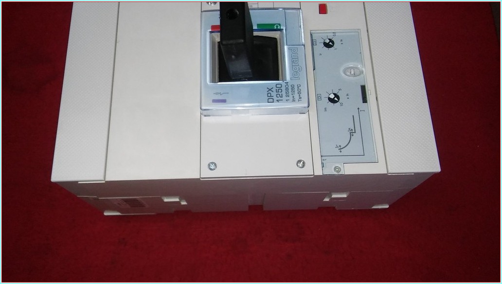 LEGRAND DPX 1250 1250A TMŞ