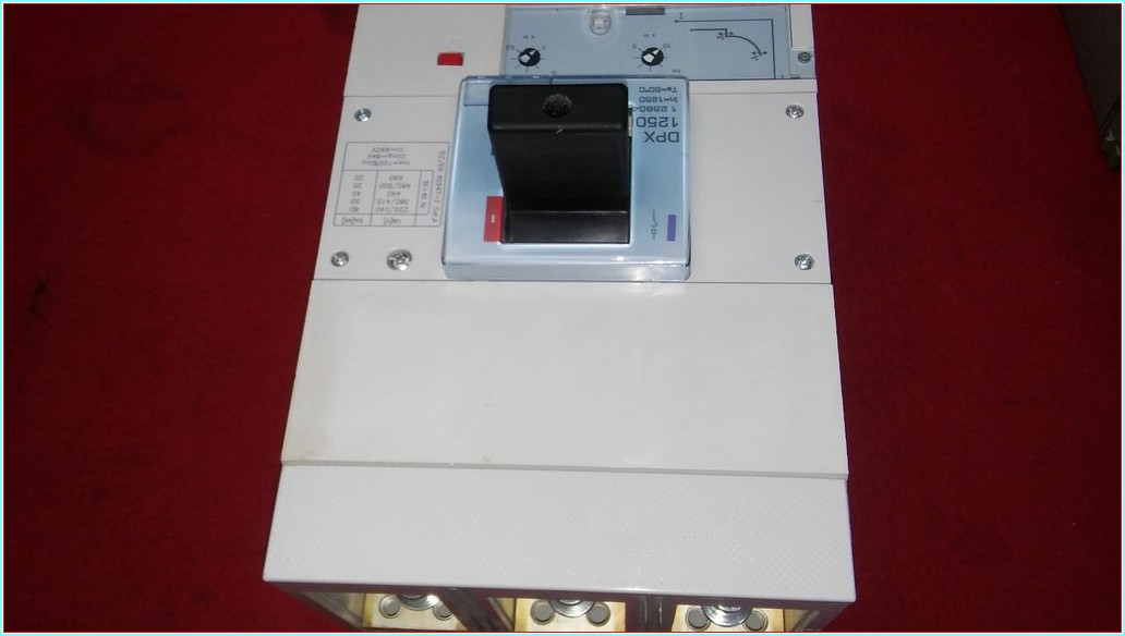 LEGRAND DPX 1250 1250A TMŞ