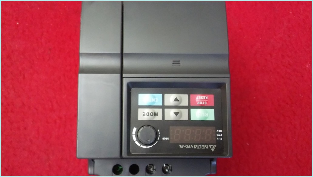 DELTA VFD015EL21A 1,5 KW SÜRÜCÜ INVERTER 1.5 KW DRIVER