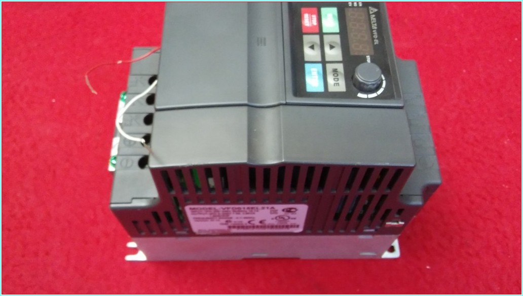 DELTA VFD015EL21A 1,5 KW SÜRÜCÜ INVERTER 1.5 KW DRIVER
