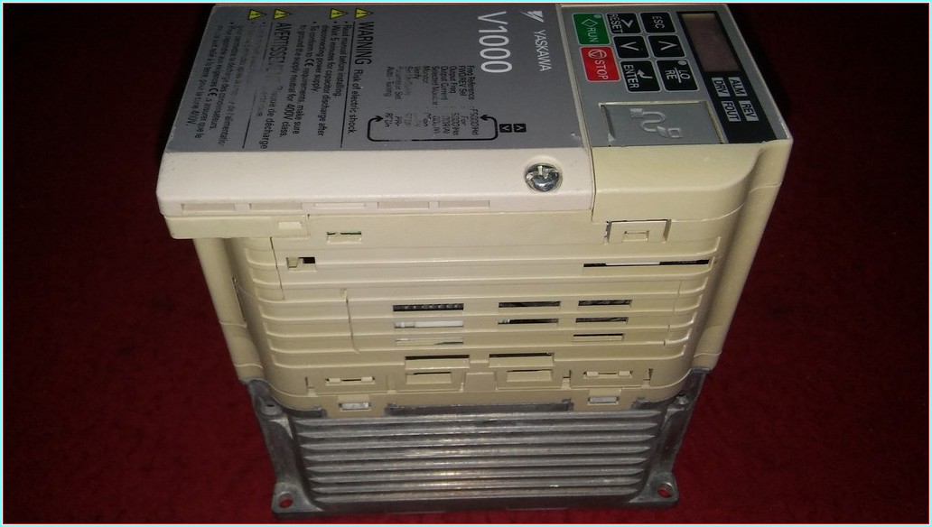 YASKAWA CIMR-VC4A0004BAA 1,5KW V1000 INPUT 380V SÜRÜCÜ V1000 1,5KW FANSIZ SOGUTUCU