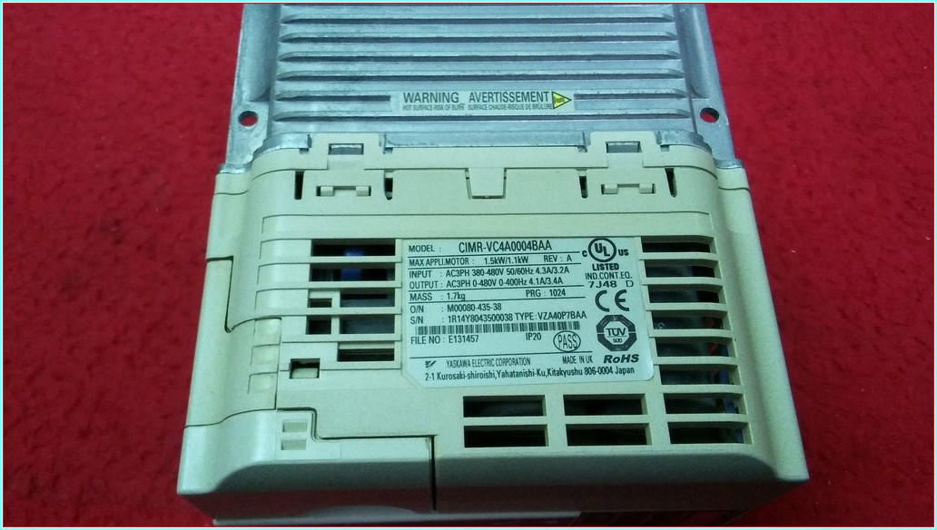 YASKAWA CIMR-VC4A0004BAA 1,5KW V1000 INPUT 380V SÜRÜCÜ V1000 1,5KW FANSIZ SOGUTUCU